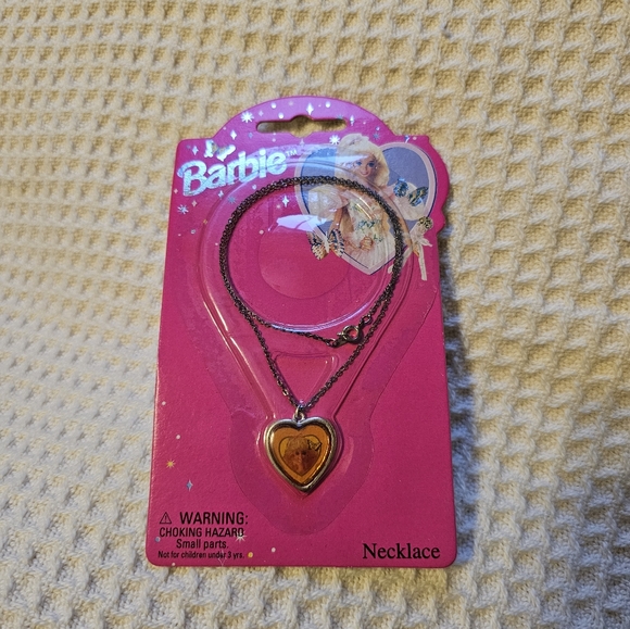 Barbie Heart Necklace *Vintage - Picture 4 of 6